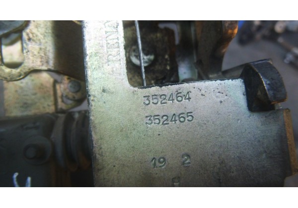 Замок двері задньої правої електричний Renault Master II, 7700352464, 7700352465